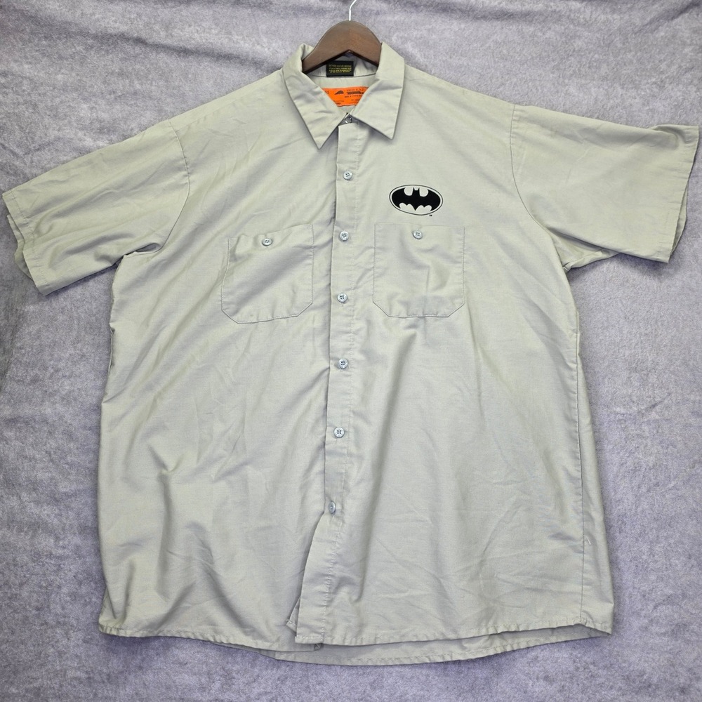 Red Kap Warner Bros Batman Mens Tan Short Sleeve Button Up Work Shirt Graphic L - Picture 2 of 16
